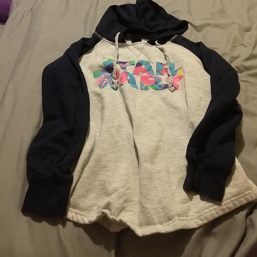 Star Wars sweatshirt